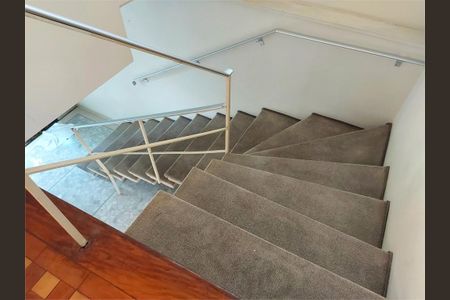 Casa à venda com 196m², 3 quartos e 3 vagas