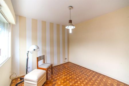 Casa à venda com 196m², 3 quartos e 3 vagas