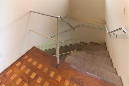 Casa à venda com 196m², 3 quartos e 3 vagas