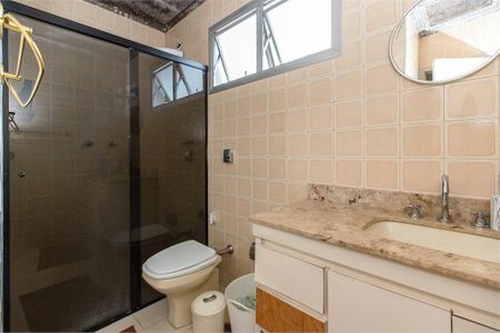 Casa à venda com 135m², 3 quartos e 2 vagas