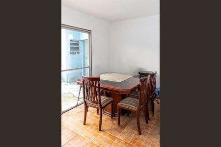 Casa à venda com 135m², 3 quartos e 2 vagas