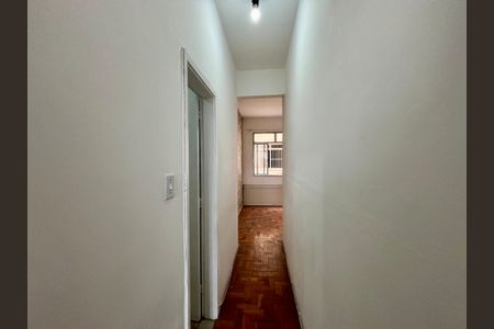 Apartamento à venda com 40m², 1 quarto e sem vaga Apartamento à venda com 40m², 1 quarto e sem vagaCorredor