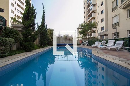 Apartamento à venda com 110m², 3 quartos e 2 vagas Apartamento à venda com 110m², 3 quartos e 2 vagasÁrea comum - Piscina