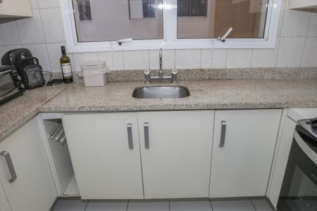 Apartamento à venda com 110m², 3 quartos e 2 vagas Apartamento à venda com 110m², 3 quartos e 2 vagasCozinha