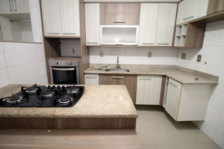 Apartamento à venda com 68m², 2 quartos e sem vagaCozinha