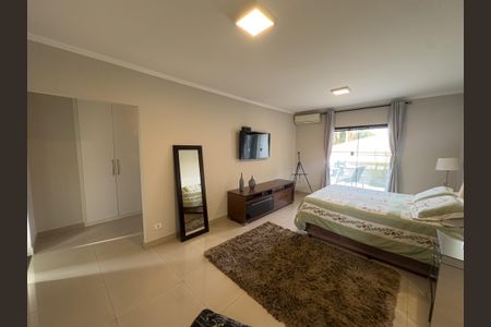 Casa à venda com 550m², 4 quartos e 5 vagas Casa à venda com 550m², 4 quartos e 5 vagasSuíte 4