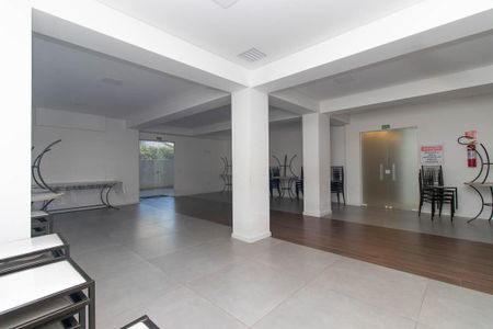 Apartamento à venda com 48m², 2 quartos e 2 vagas Apartamento à venda com 48m², 2 quartos e 2 vagasÁrea comum - Salão de festas
