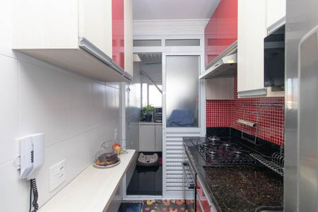 Apartamento à venda com 48m², 2 quartos e 2 vagas Apartamento à venda com 48m², 2 quartos e 2 vagasCozinha e Área de Serviço