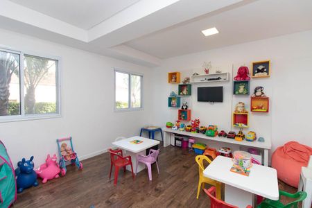 Apartamento à venda com 48m², 2 quartos e 2 vagas Apartamento à venda com 48m², 2 quartos e 2 vagasÁrea comum - Brinquedoteca