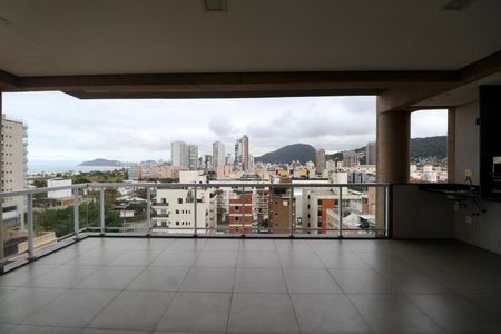 Apartamento para alugar com 135m², 3 quartos e 2 vagasVaranda