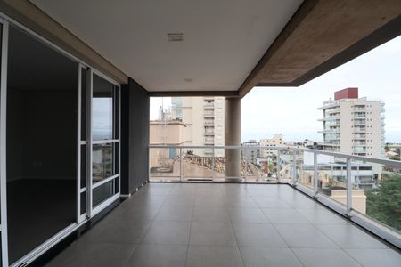 Apartamento para alugar com 135m², 3 quartos e 2 vagasVaranda