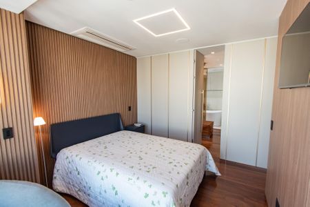 Apartamento à venda com 150m², 3 quartos e 2 vagasSuíte 2