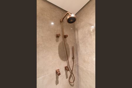 Apartamento à venda com 150m², 3 quartos e 2 vagasBanheiro da suíte 1