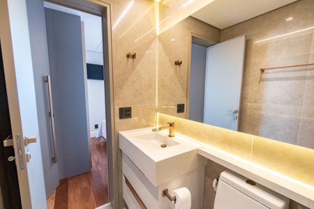 Apartamento à venda com 150m², 3 quartos e 2 vagasBanheiro da suíte 1