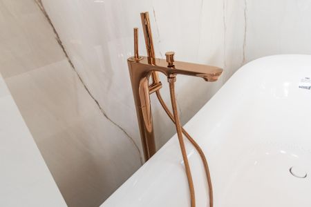 Apartamento à venda com 150m², 3 quartos e 2 vagasBanheira da suíte 2