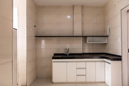 Apartamento à venda com 98m², 2 quartos e sem vaga Apartamento à venda com 98m², 2 quartos e sem vagaCozinha