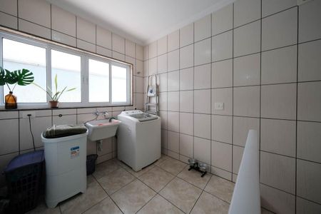 Casa à venda com 275m², 3 quartos e 6 vagasÁrea de Serviço