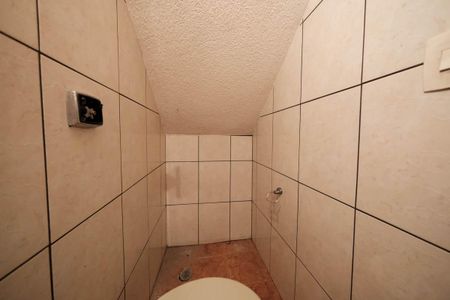 Casa à venda com 275m², 3 quartos e 6 vagasLavabo 2