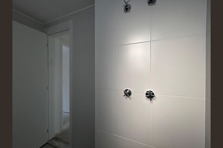 Apartamento à venda com 132m², 4 quartos e 2 vagas Apartamento à venda com 132m², 4 quartos e 2 vagasBanheiro 1