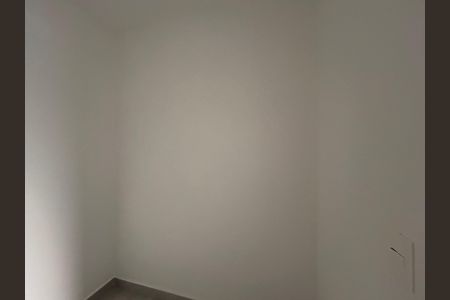 Apartamento à venda com 132m², 4 quartos e 2 vagas Apartamento à venda com 132m², 4 quartos e 2 vagasQuarto de Serviço