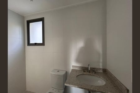 Apartamento à venda com 132m², 4 quartos e 2 vagas Apartamento à venda com 132m², 4 quartos e 2 vagasBanheiro 1