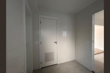 Apartamento à venda com 132m², 4 quartos e 2 vagas Apartamento à venda com 132m², 4 quartos e 2 vagasÁrea de Serviço