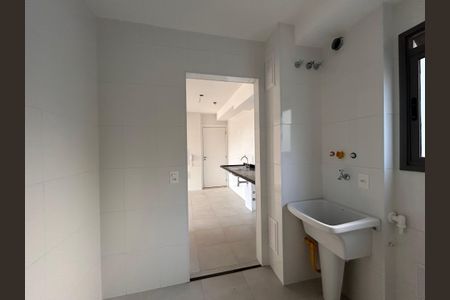 Apartamento à venda com 132m², 4 quartos e 2 vagas Apartamento à venda com 132m², 4 quartos e 2 vagasÁrea de Serviço