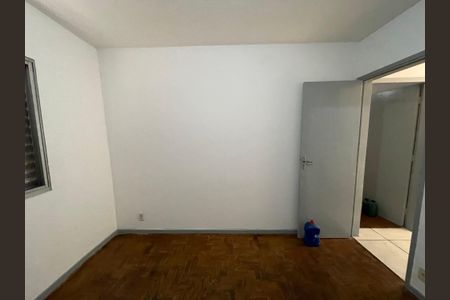 Casa à venda com 330m², 5 quartos e 6 vagas Casa à venda com 330m², 5 quartos e 6 vagasQuarto 3