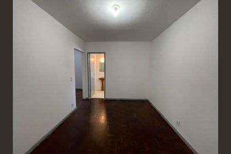 Casa à venda com 330m², 5 quartos e 6 vagas Casa à venda com 330m², 5 quartos e 6 vagasQuarto 3