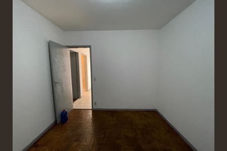 Casa à venda com 330m², 5 quartos e 6 vagas Casa à venda com 330m², 5 quartos e 6 vagasQuarto 3