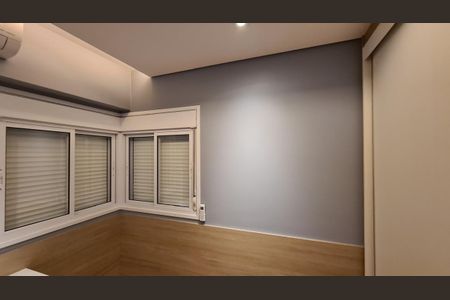 Apartamento para alugar com 119m², 3 quartos e 3 vagas