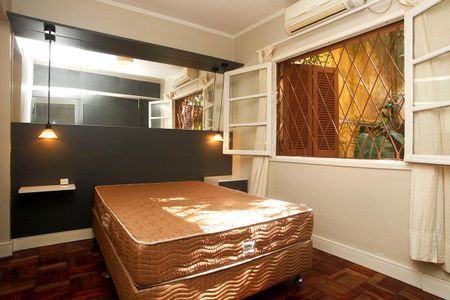 Casa para alugar com 50m², 2 quartos e 1 vagaSuíte