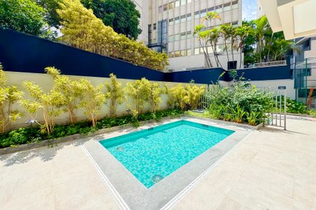 Apartamento à venda com 75m², 2 quartos e 1 vaga Apartamento à venda com 75m², 2 quartos e 1 vagaPiscina