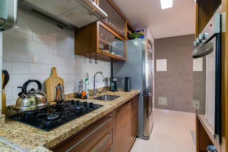 Apartamento à venda com 70m², 2 quartos e 1 vaga Apartamento à venda com 70m², 2 quartos e 1 vagaCozinha