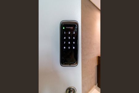 Apartamento à venda com 70m², 2 quartos e 1 vaga Apartamento à venda com 70m², 2 quartos e 1 vagaFechadura Eletrônica