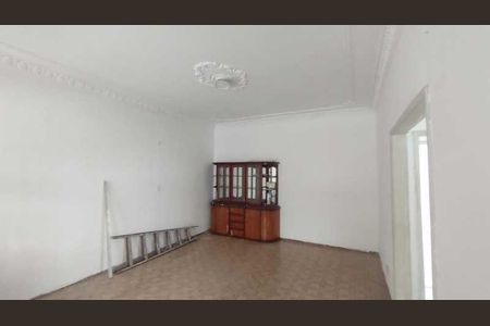Casa à venda com 206m², 4 quartos e 3 vagas