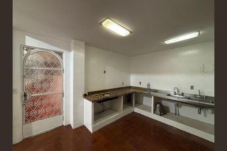 Apartamento à venda com 200m², 4 quartos e 1 vaga Apartamento à venda com 200m², 4 quartos e 1 vagaCozinha