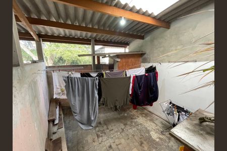 Casa à venda com 70m², 4 quartos e 2 vagas Casa à venda com 70m², 4 quartos e 2 vagasQuintal