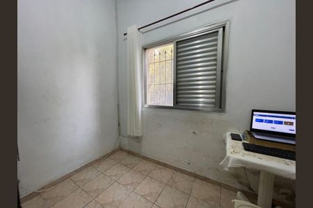 Casa à venda com 70m², 4 quartos e 2 vagas Casa à venda com 70m², 4 quartos e 2 vagasQuarto 2