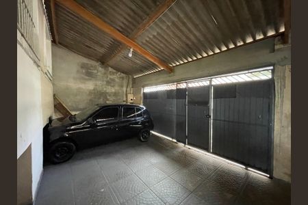 Casa à venda com 70m², 4 quartos e 2 vagas Casa à venda com 70m², 4 quartos e 2 vagasGaragem