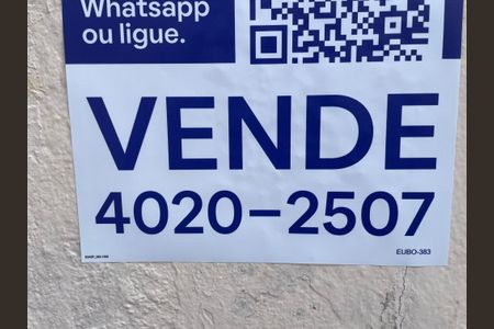 Casa à venda com 70m², 4 quartos e 2 vagas Casa à venda com 70m², 4 quartos e 2 vagasPlaquinha