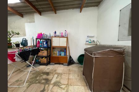 Casa à venda com 70m², 4 quartos e 2 vagas Casa à venda com 70m², 4 quartos e 2 vagasÁrea de Serviço