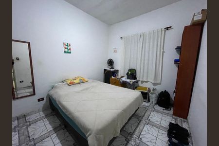 Casa à venda com 70m², 4 quartos e 2 vagas Casa à venda com 70m², 4 quartos e 2 vagasQuarto 1