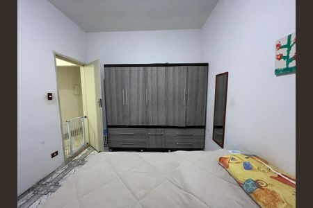 Casa à venda com 70m², 4 quartos e 2 vagas Casa à venda com 70m², 4 quartos e 2 vagasQuarto 1