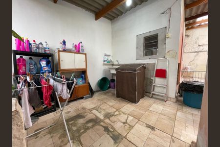 Casa à venda com 70m², 4 quartos e 2 vagas Casa à venda com 70m², 4 quartos e 2 vagasÁrea de Serviço