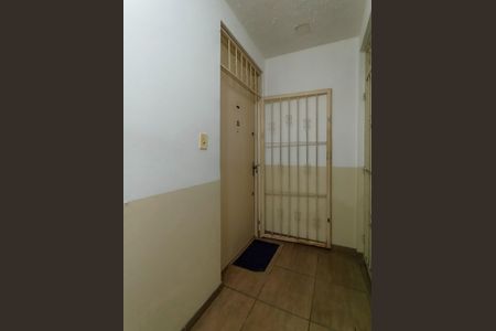 Apartamento à venda com 72m², 3 quartos e 1 vaga Apartamento à venda com 72m², 3 quartos e 1 vagaPorta do apartamento