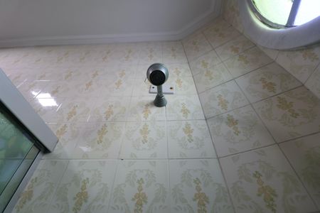 Apartamento para alugar com 103m², 3 quartos e 1 vaga Apartamento para alugar com 103m², 3 quartos e 1 vagaBanheiro Social 2