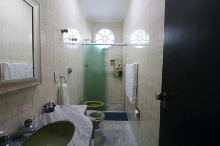 Apartamento para alugar com 103m², 3 quartos e 1 vaga Apartamento para alugar com 103m², 3 quartos e 1 vagaBanheiro Social 2