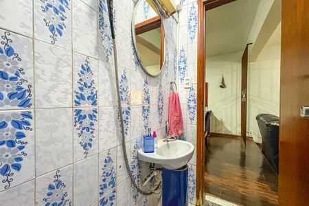 Casa à venda com 260m², 3 quartos e 3 vagas Casa à venda com 260m², 3 quartos e 3 vagasBanheiro