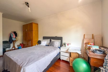 Casa à venda com 260m², 3 quartos e 3 vagas Casa à venda com 260m², 3 quartos e 3 vagasQuarto 3